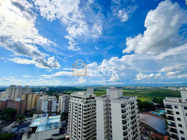 Apartamento para Venda em São José dos Campos - 2